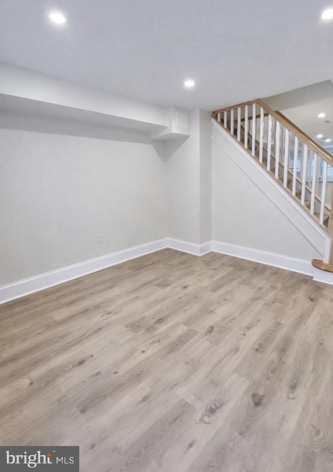 22 Maple St - Photo 3 of 22