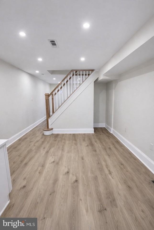 22 Maple St - Photo 5 of 22