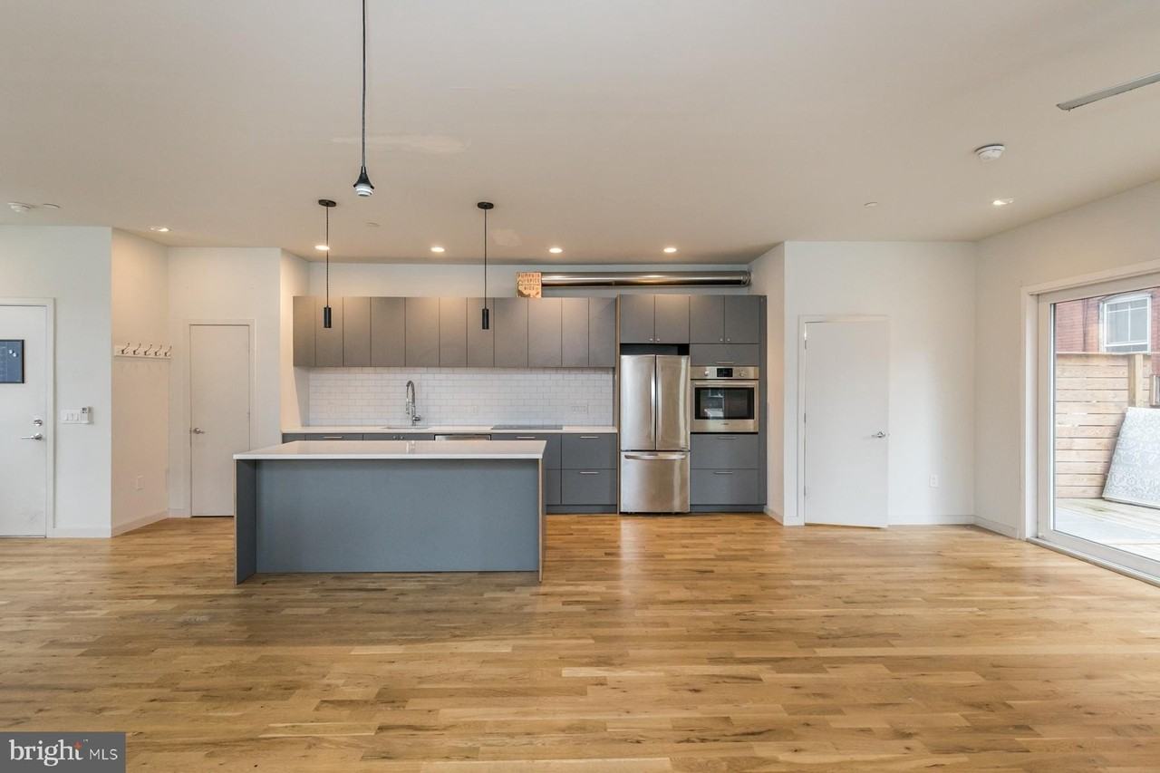 2328 Memphis St #B2 - Photo 2 of 23