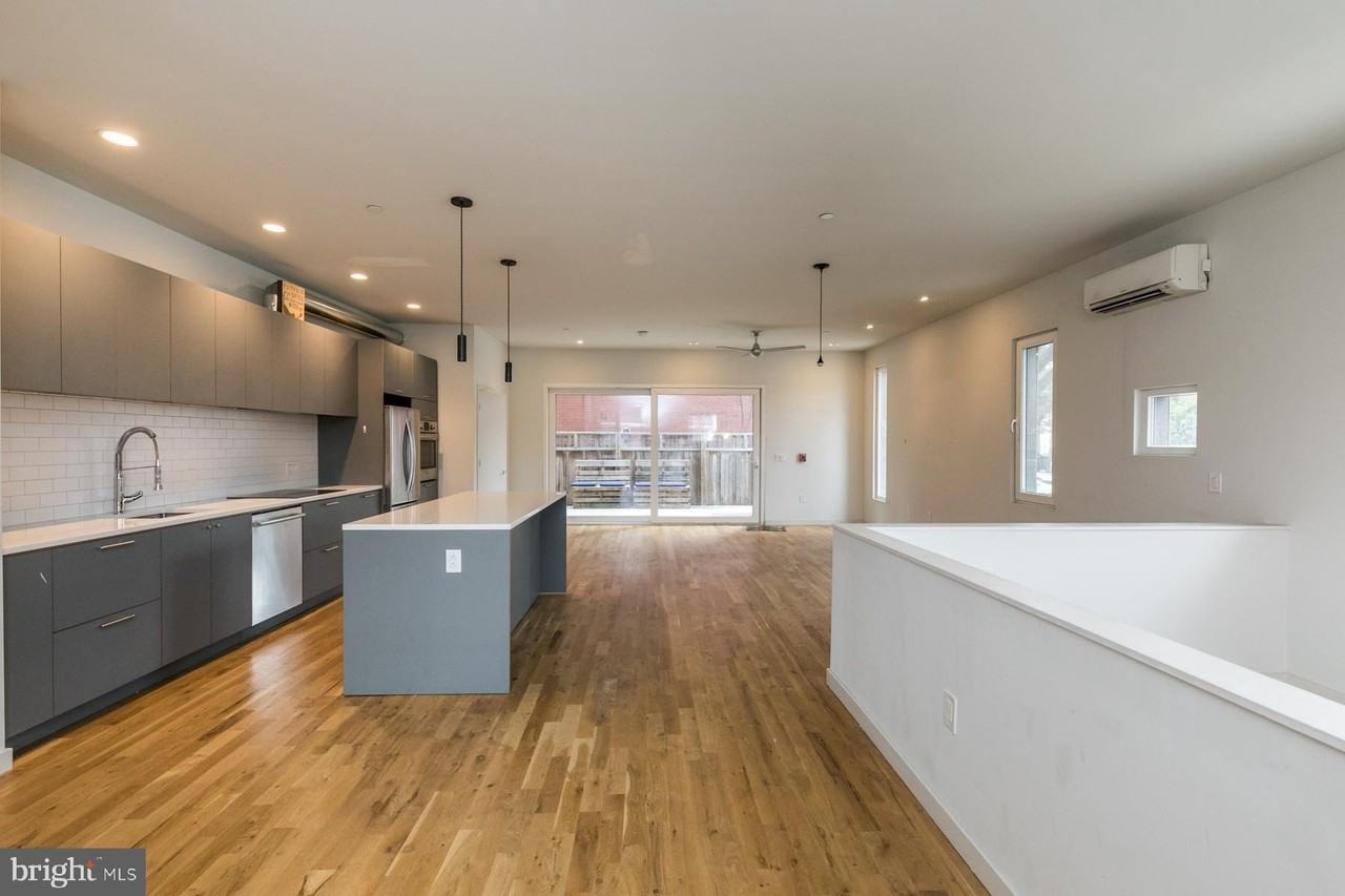 2328 Memphis St #B2 - Photo 3 of 23