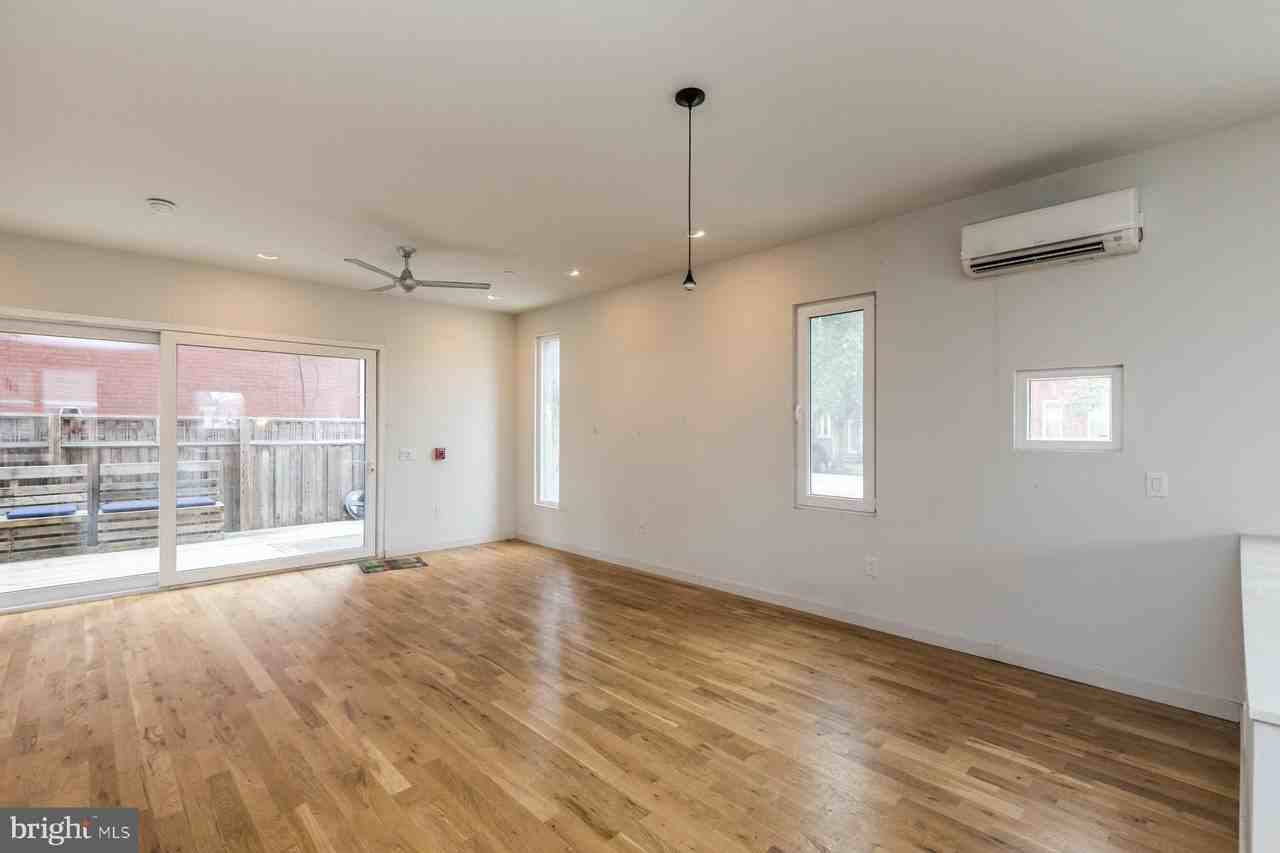 2328 Memphis St #B2 - Photo 5 of 23