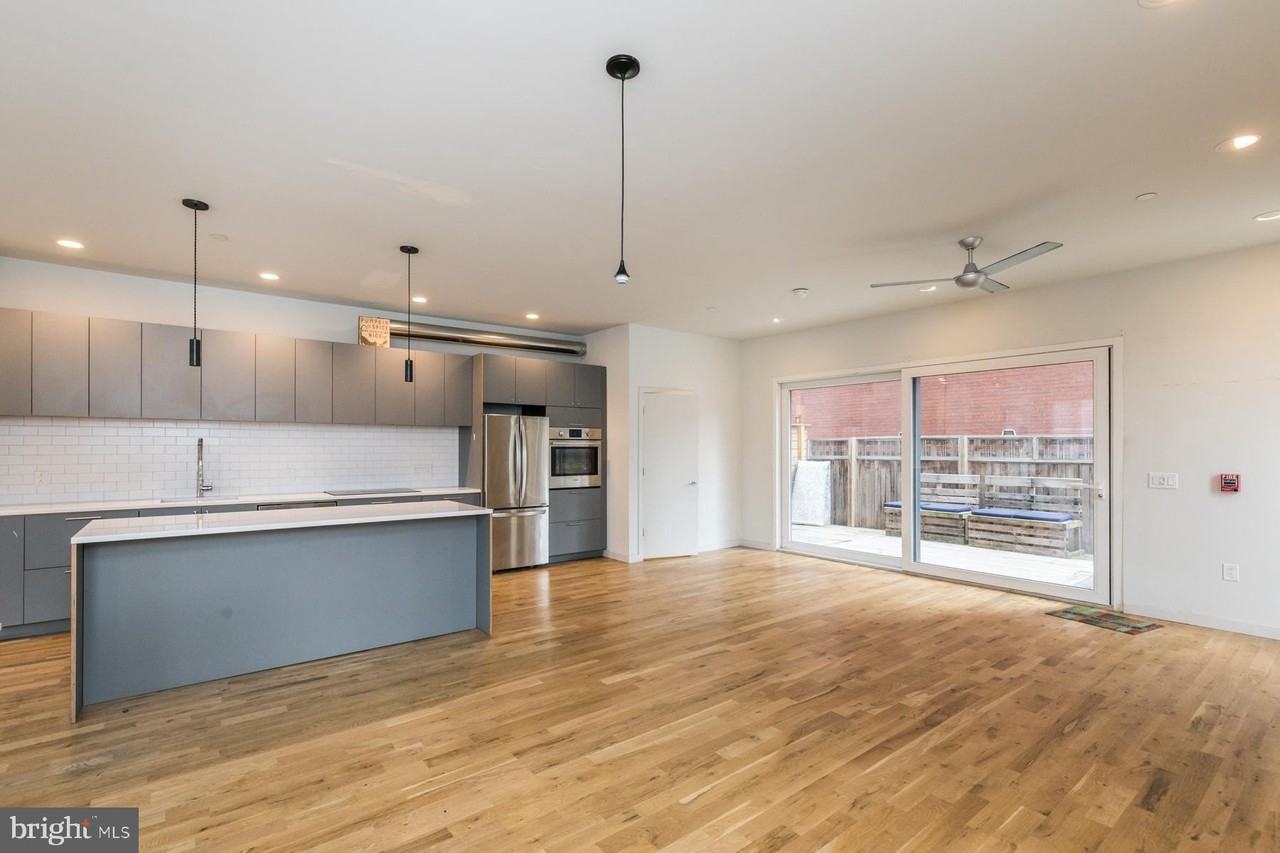 2328 Memphis St #B2 - Photo 6 of 23