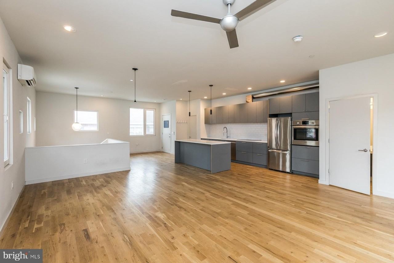 2328 Memphis St #B2 - Photo 7 of 23