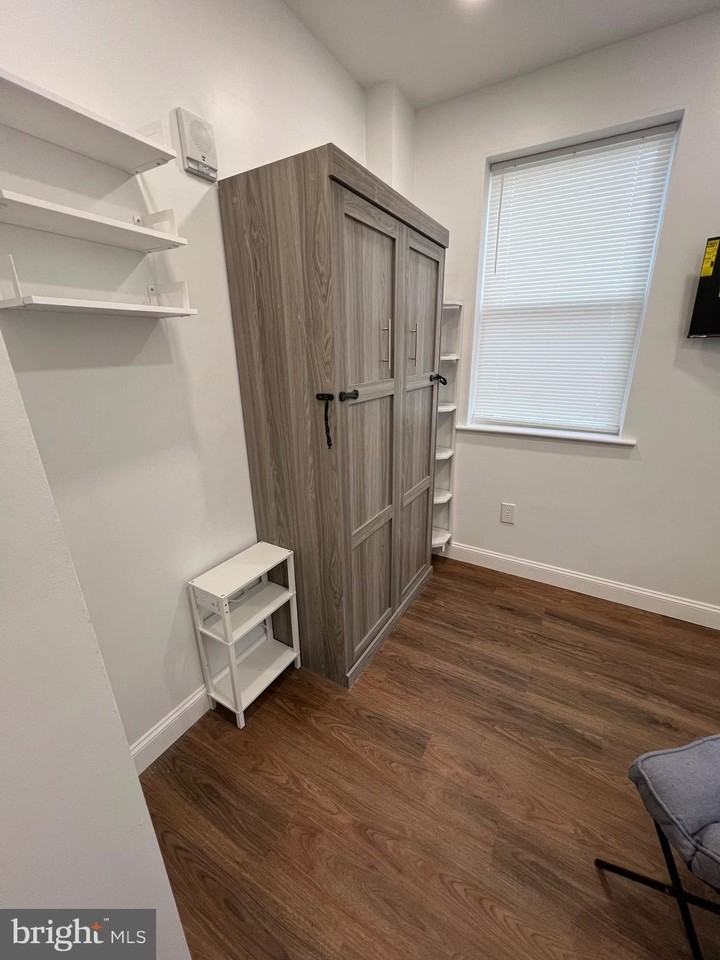 2145 Elkins Ave #A - Photo 7 of 12