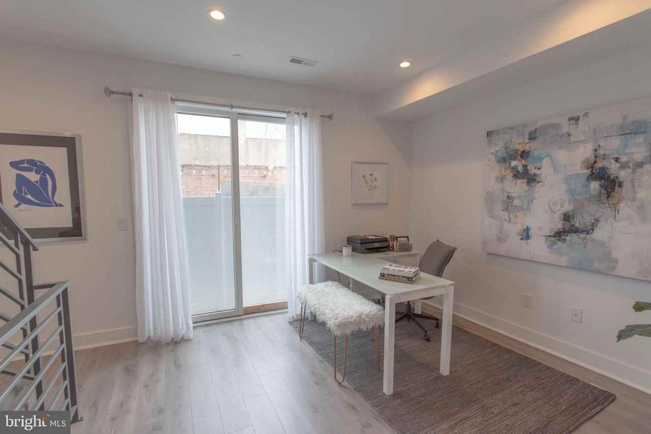 105 Olive St - Photo 2 of 36