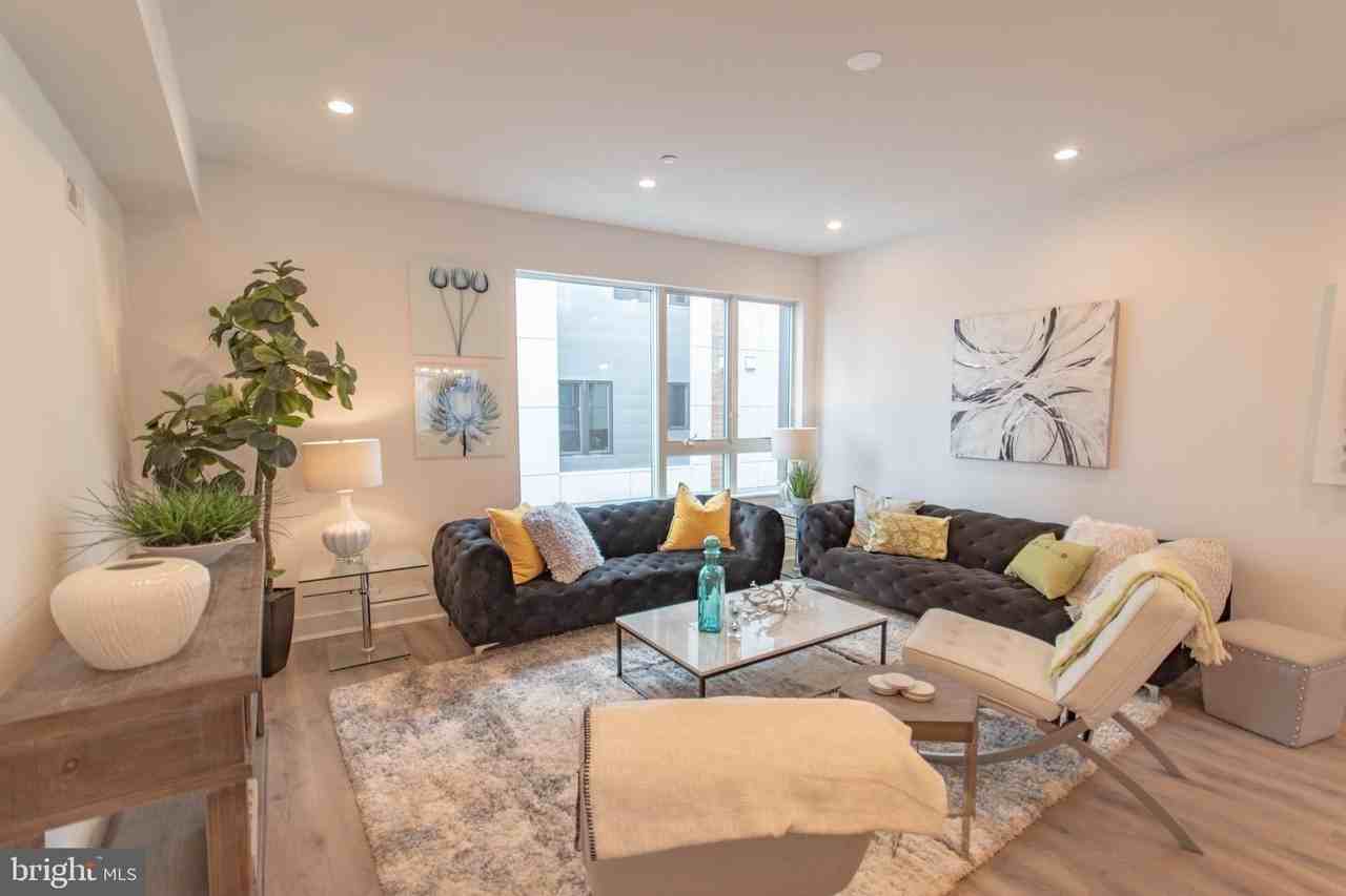 105 Olive St - Photo 7 of 36