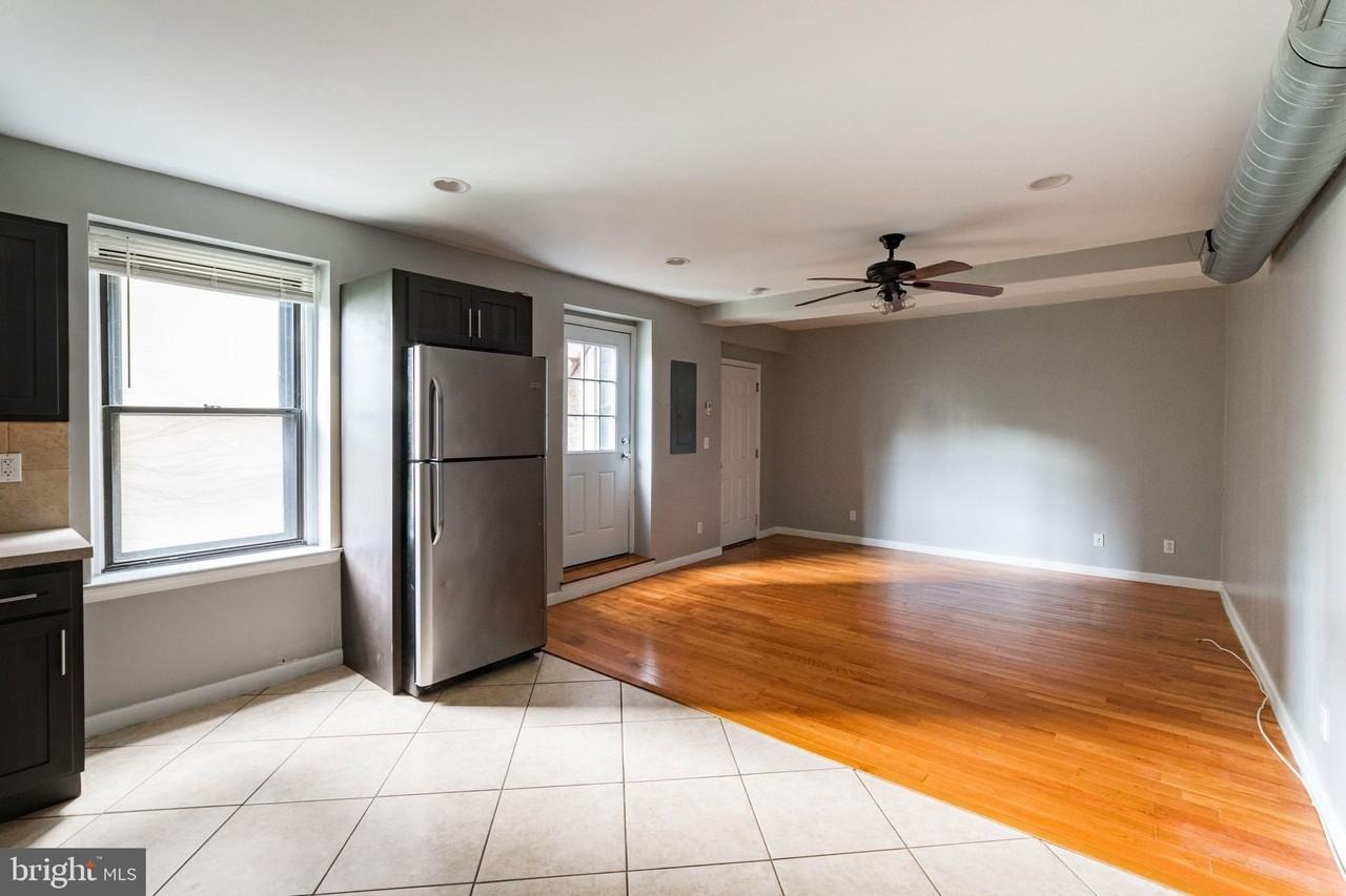 1909 Green St #2N - Photo 4 of 10