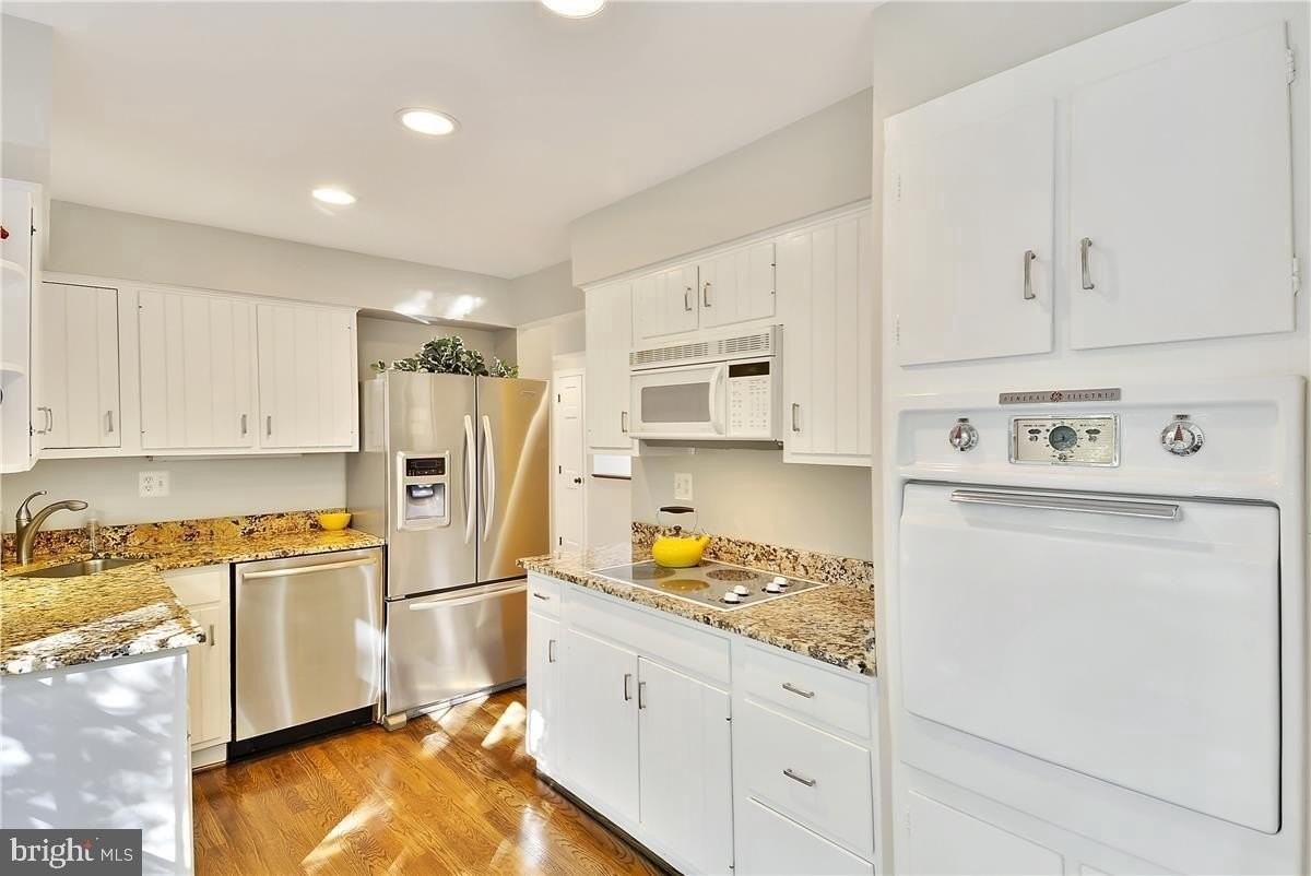 5330 36th St N - Photo 3 of 50