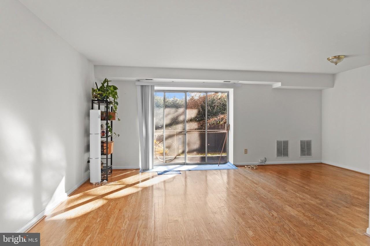 1931 N Cleveland St #213 - Photo 5 of 18