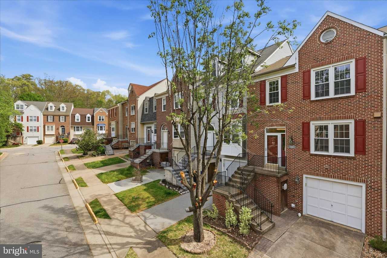 7211 Squirrel Run Ct - Photo 2 of 29