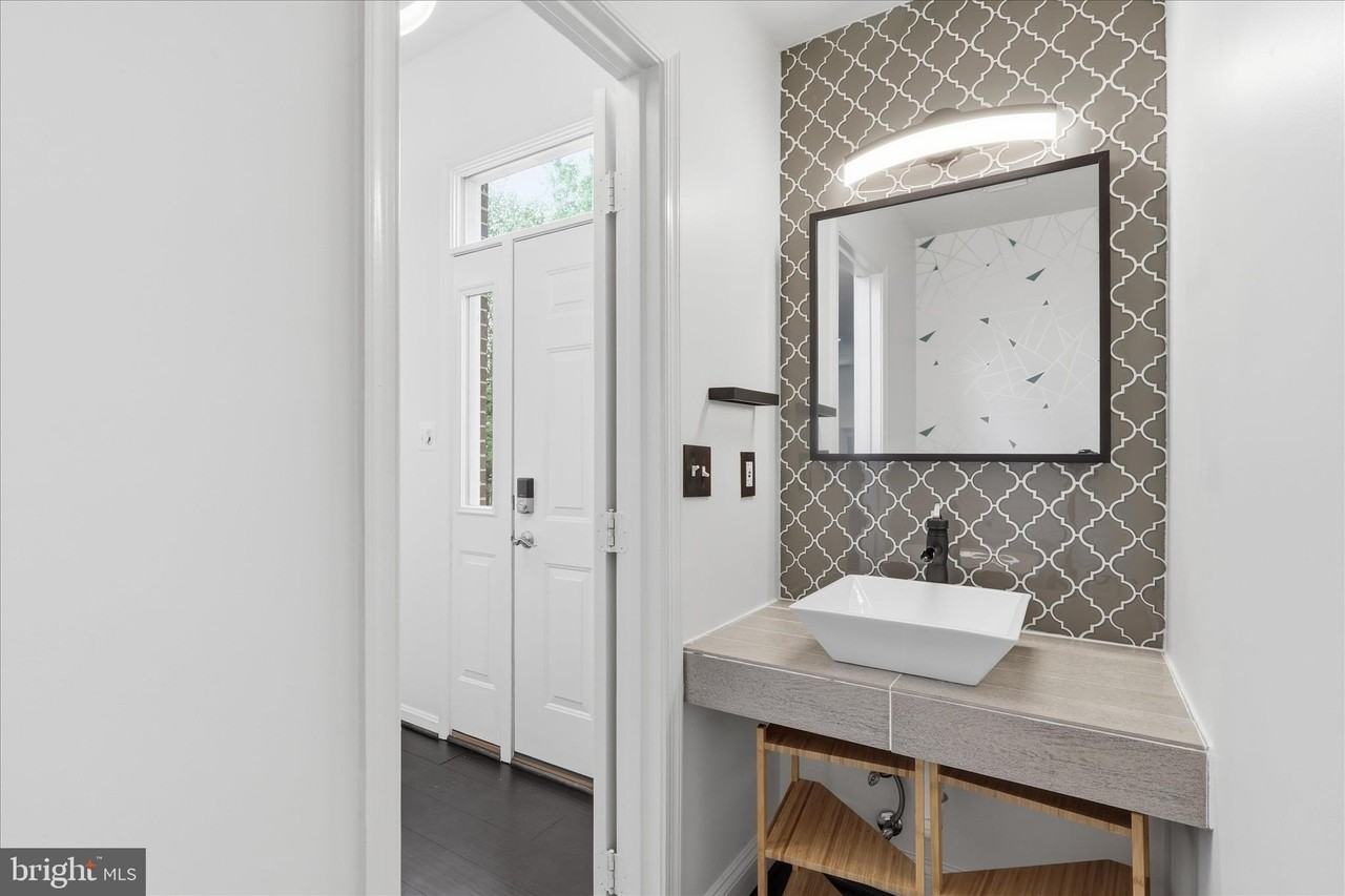 7211 Squirrel Run Ct - Photo 6 of 29