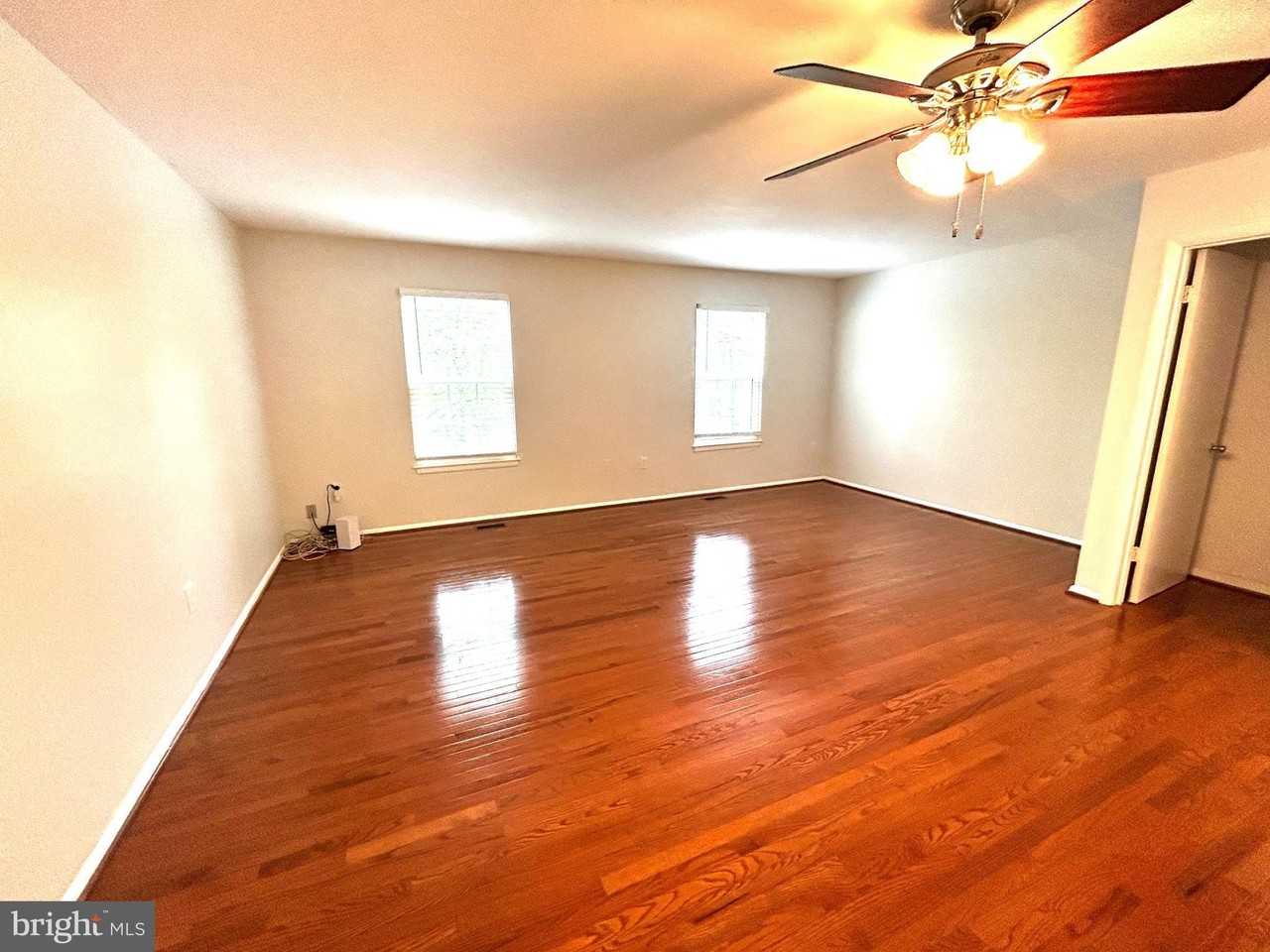 6476 Ohara Ct - Photo 7 of 33