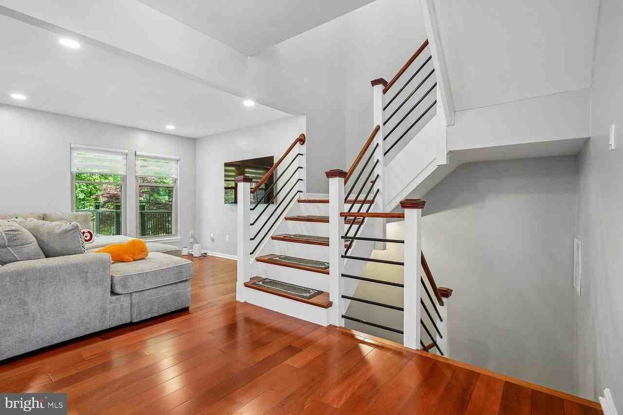 6608 Westbury Oaks Ct - Photo 2 of 27