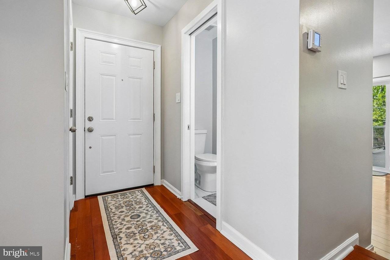 6608 Westbury Oaks Ct - Photo 4 of 27