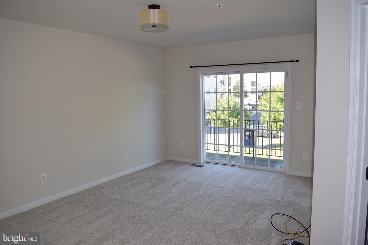 22619 Settlers Trail Ter #1C - Photo 4 of 10