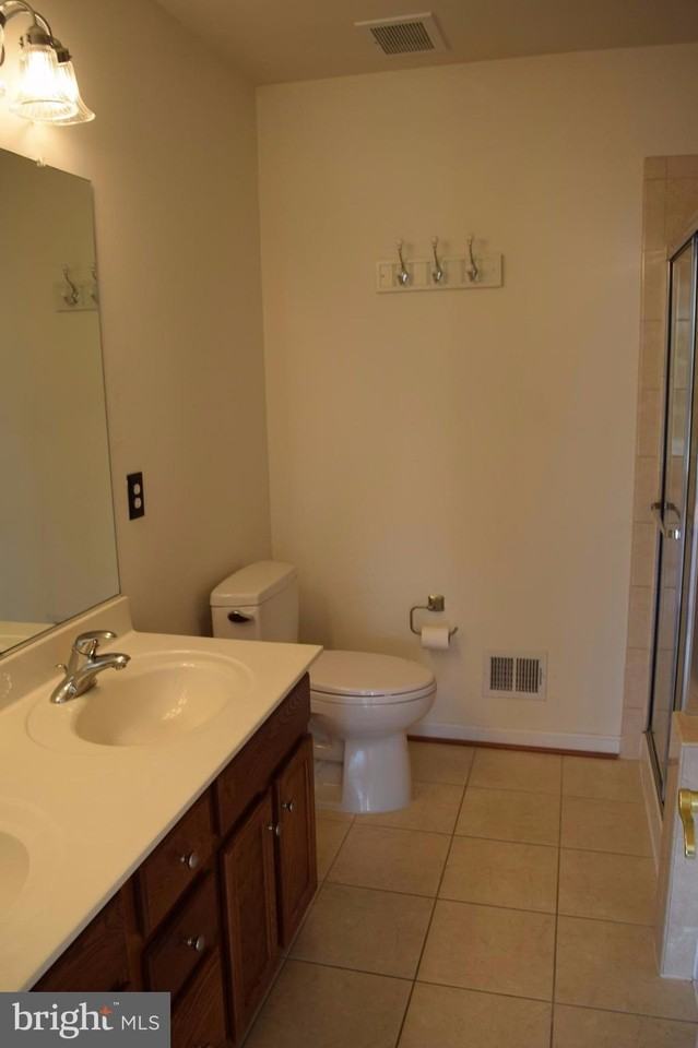 22619 Settlers Trail Ter #1C - Photo 5 of 10