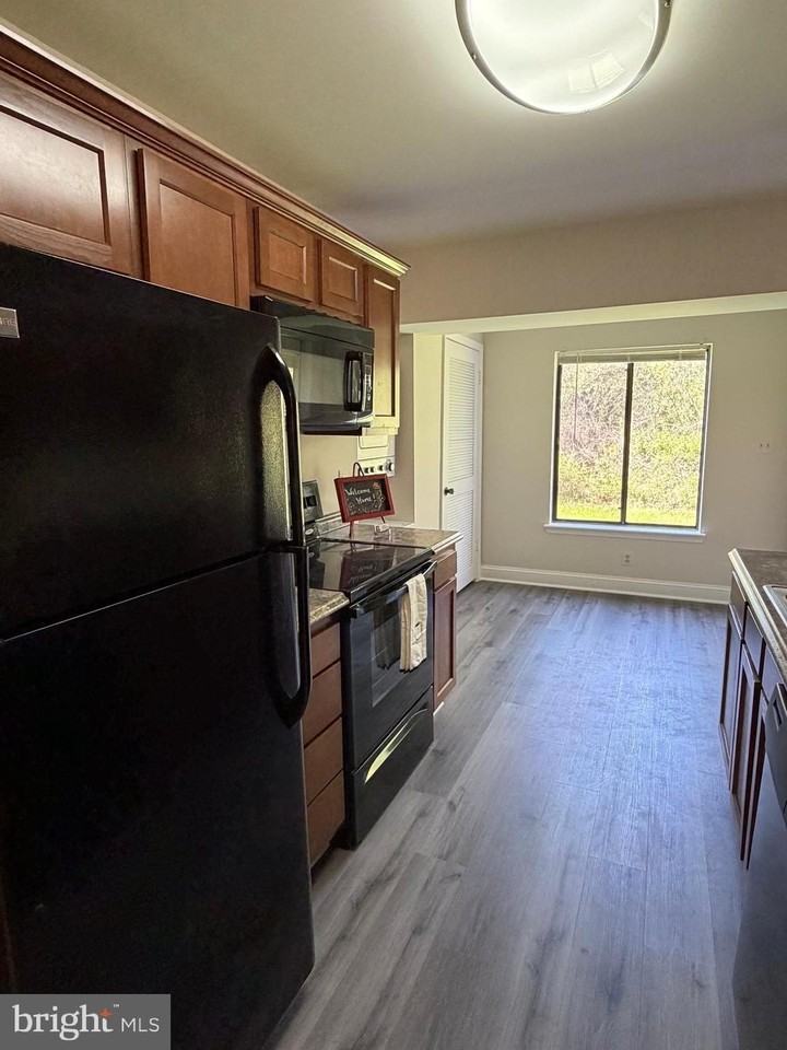 8395 Buttress Ln #102 - Photo 6 of 19