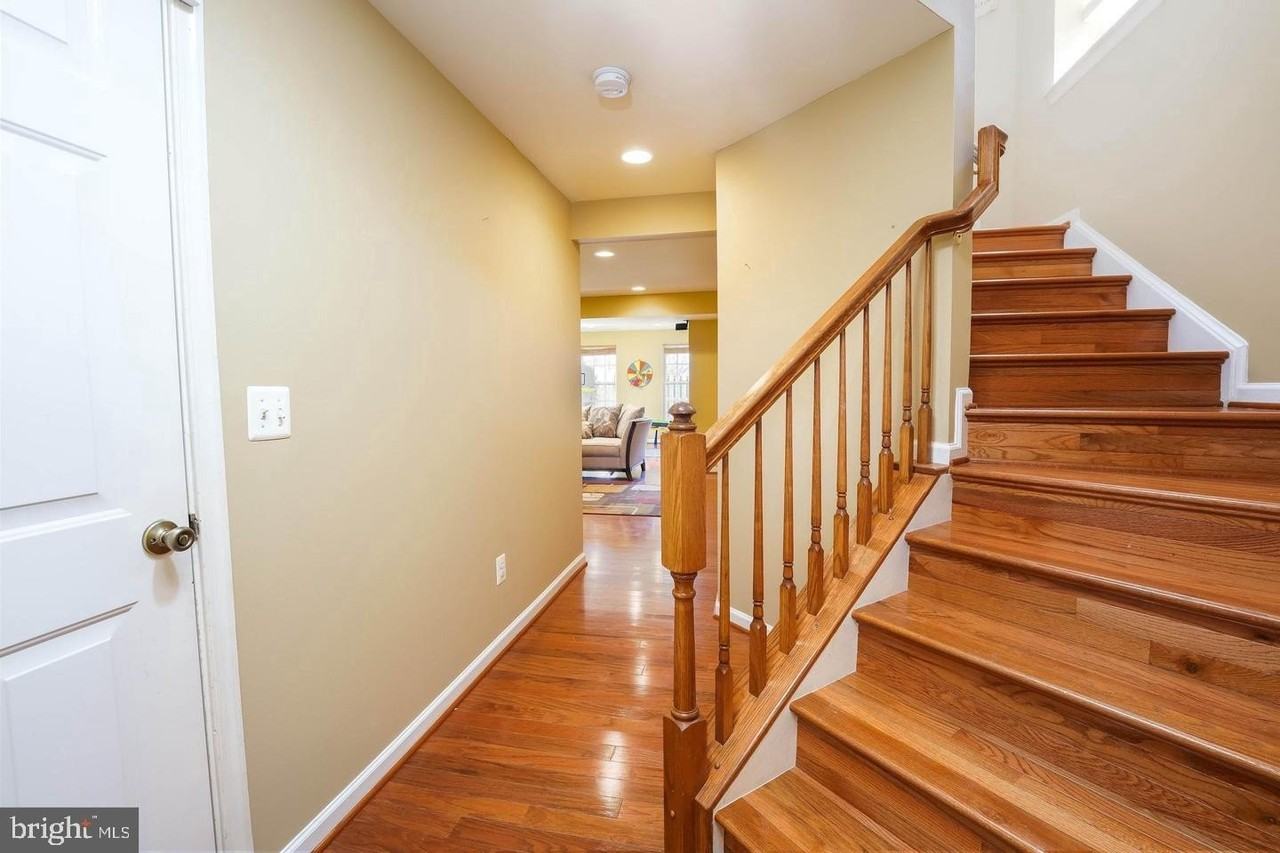 1414 Bird Watch Ct - Photo 2 of 28