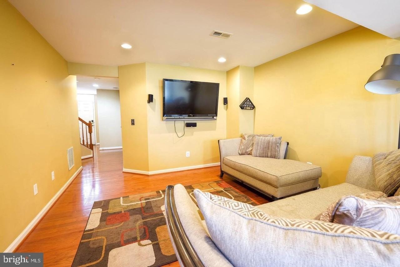 1414 Bird Watch Ct - Photo 4 of 28