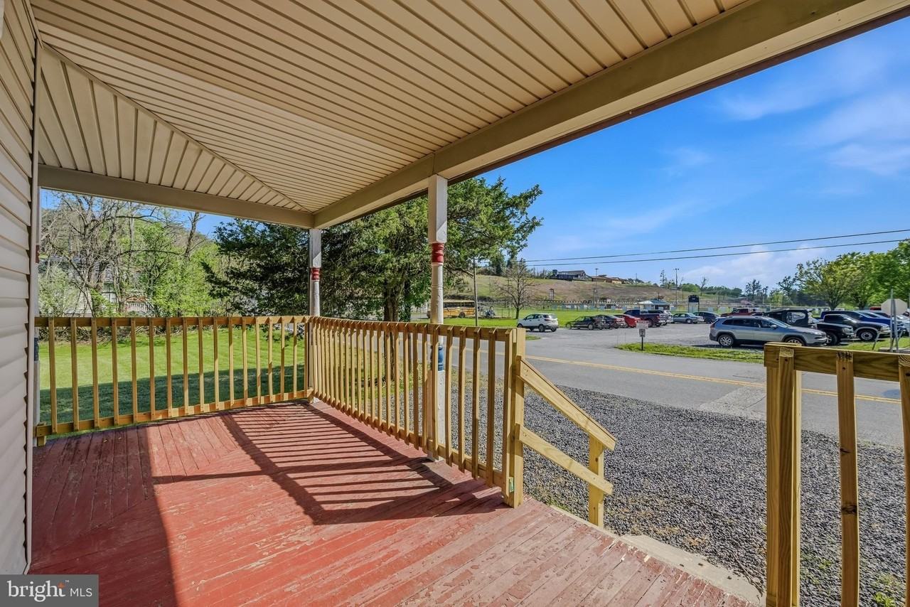 15 Myers Rd - Photo 4 of 27