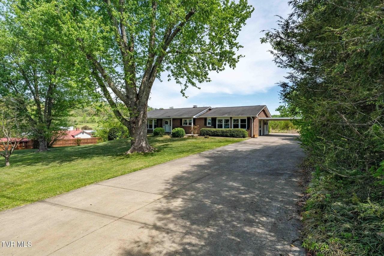 126 Charlem Hills Rd - Photo 2 of 50