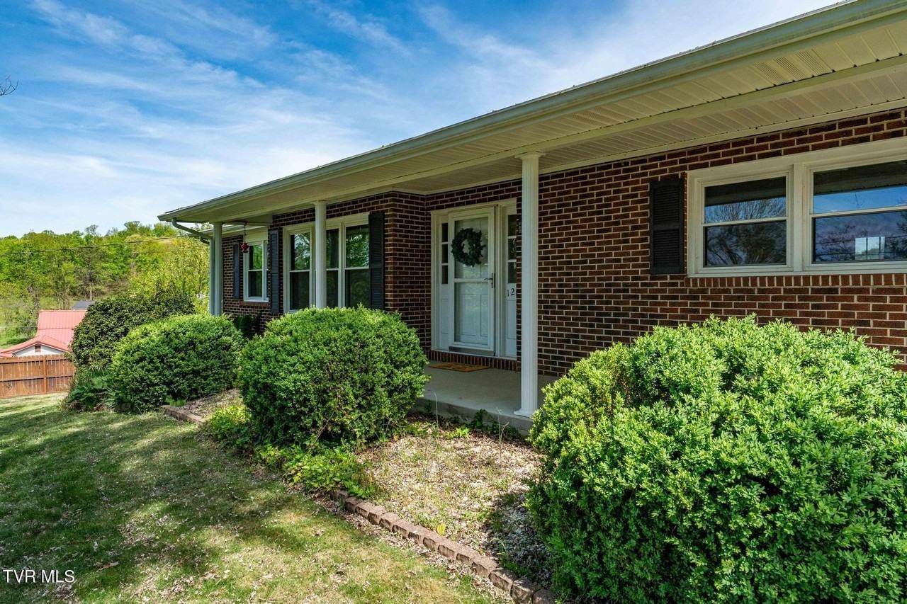 126 Charlem Hills Rd - Photo 3 of 50