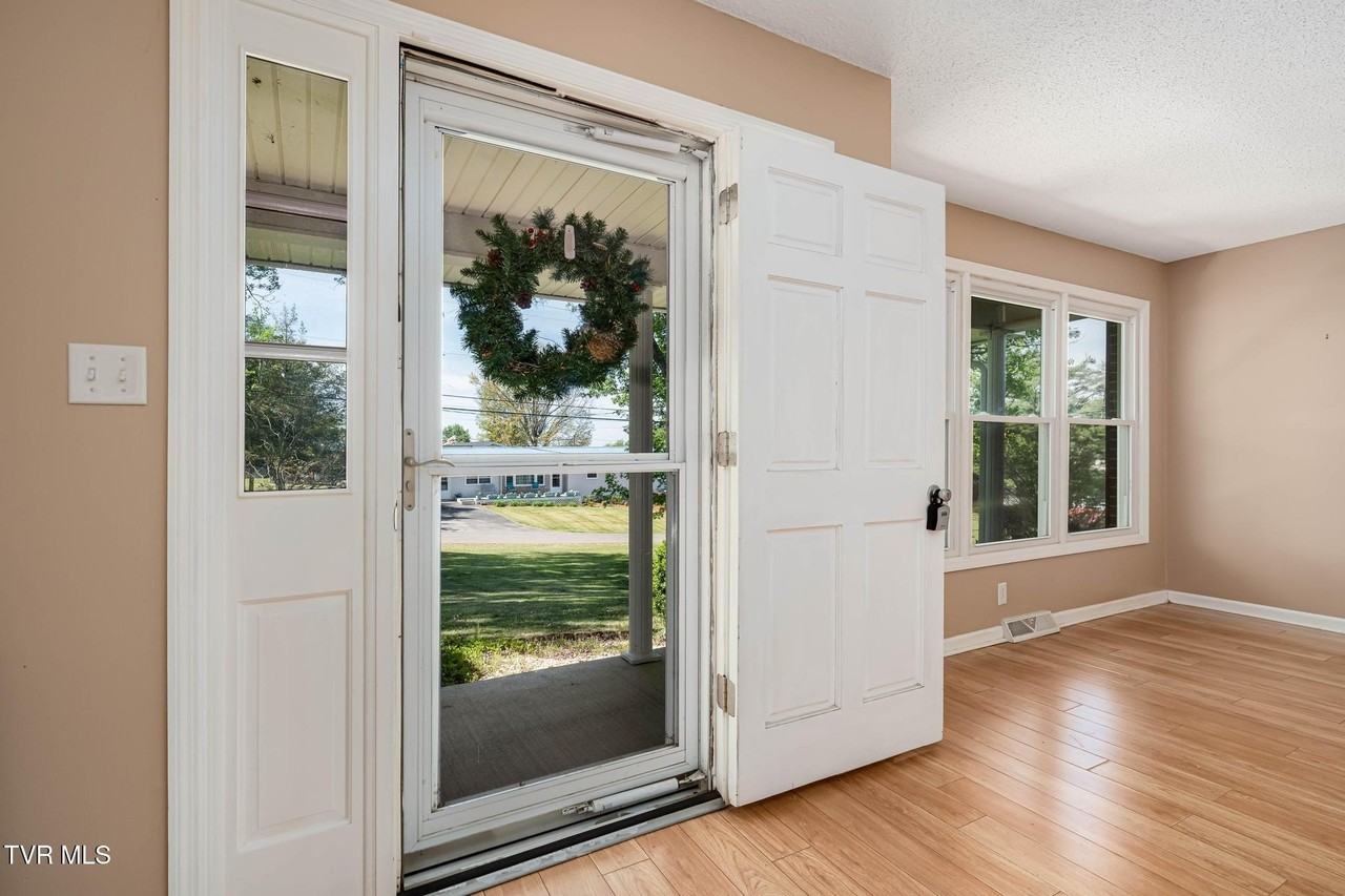 126 Charlem Hills Rd - Photo 4 of 50