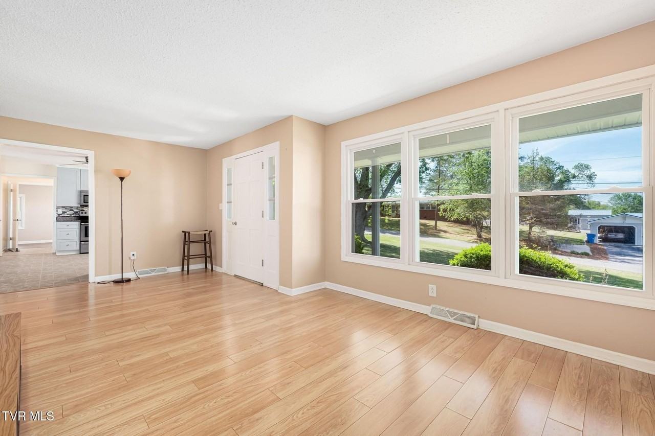 126 Charlem Hills Rd - Photo 7 of 50