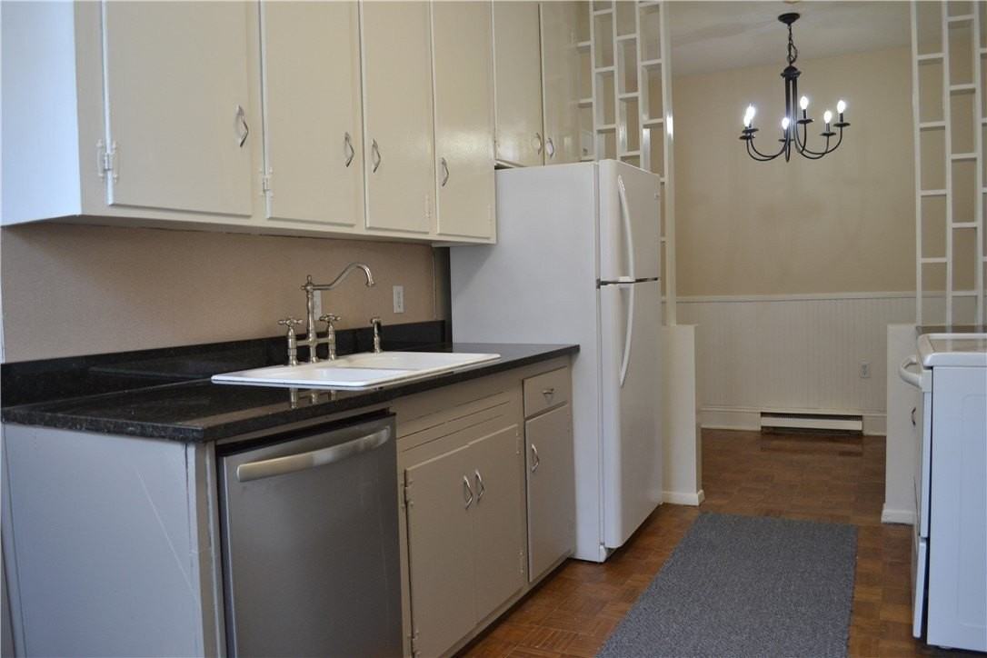 205 Broad St - Photo 2 of 20