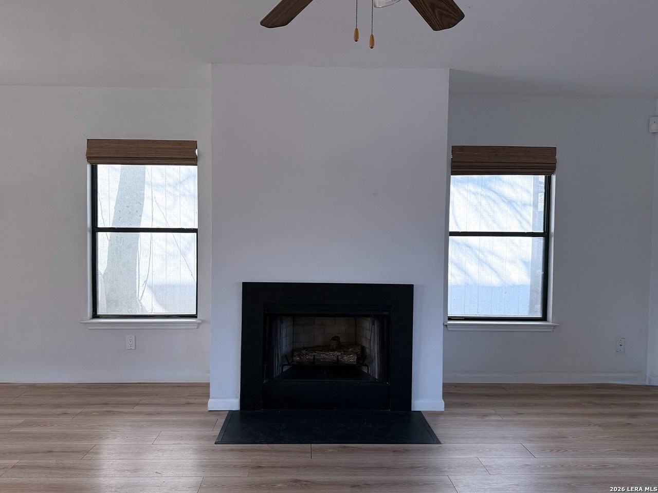 6910 Saharastone Dr - Photo 7 of 25