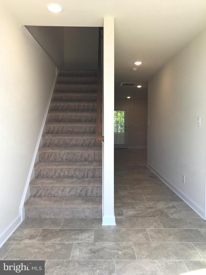 62 Andrews Pl - Photo 4 of 18