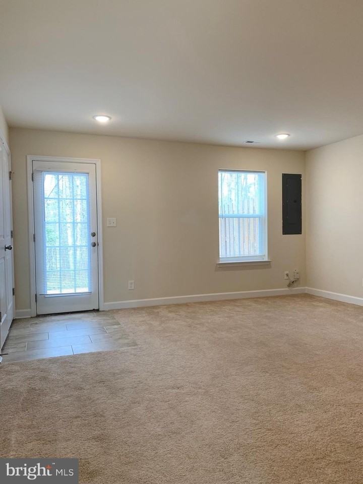 62 Andrews Pl - Photo 5 of 18