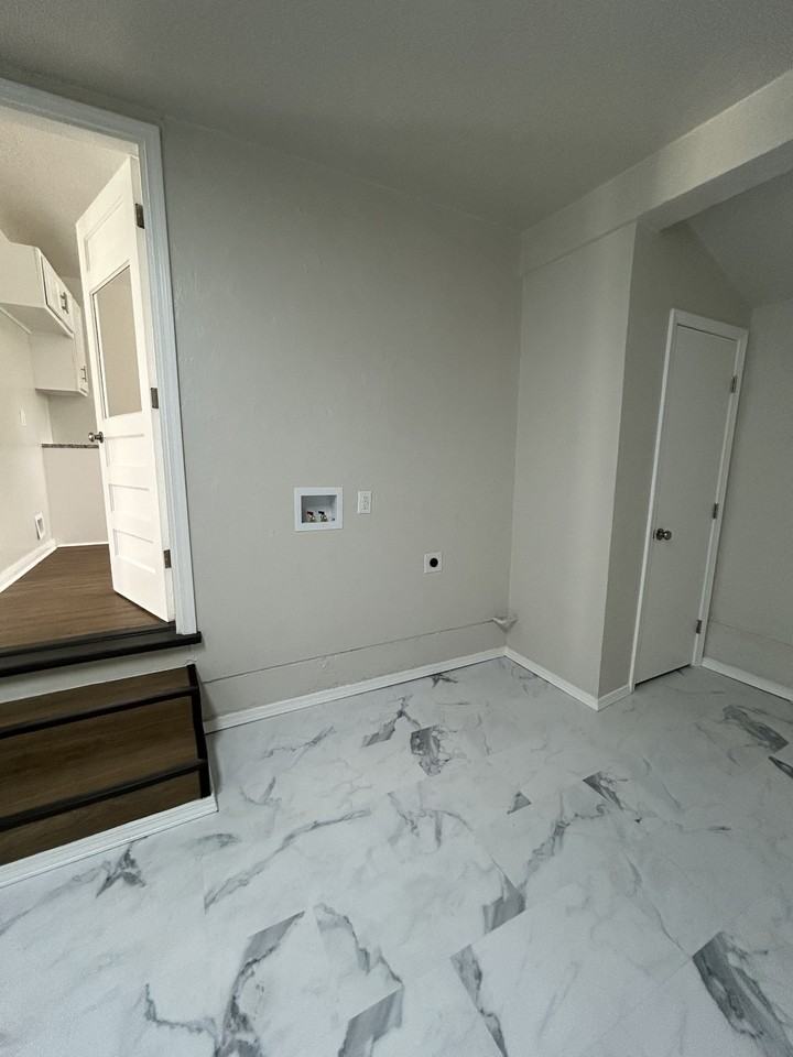 4000 Se 24th St #1 - Photo 7 of 14