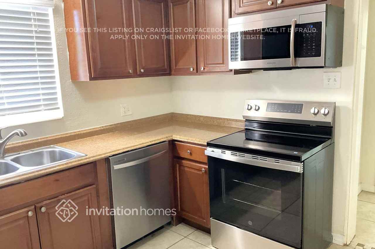 4315 19th Ave W - Photo 6 of 16