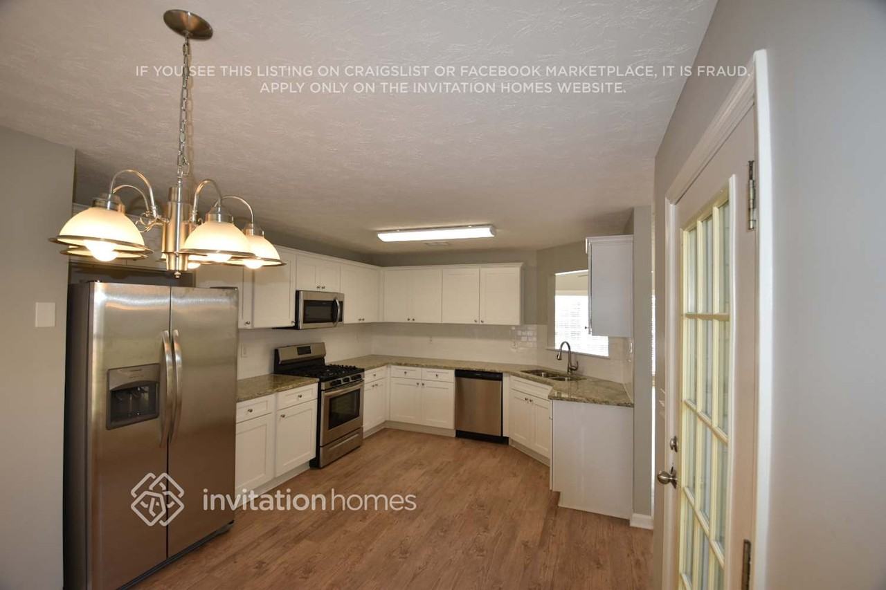 1001 Garden Oak Ct - Photo 4 of 13