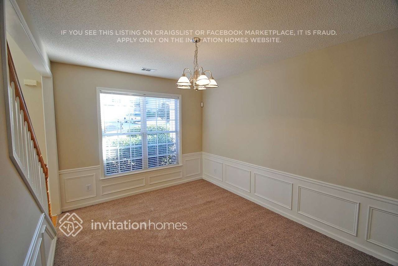 3649 Elmendorf Cv Nw - Photo 4 of 12