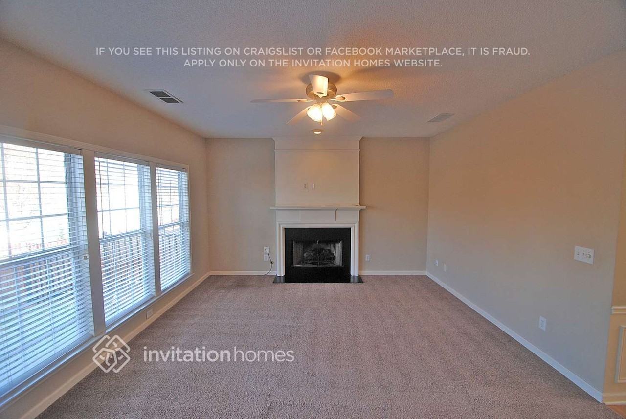 3649 Elmendorf Cv Nw - Photo 5 of 12