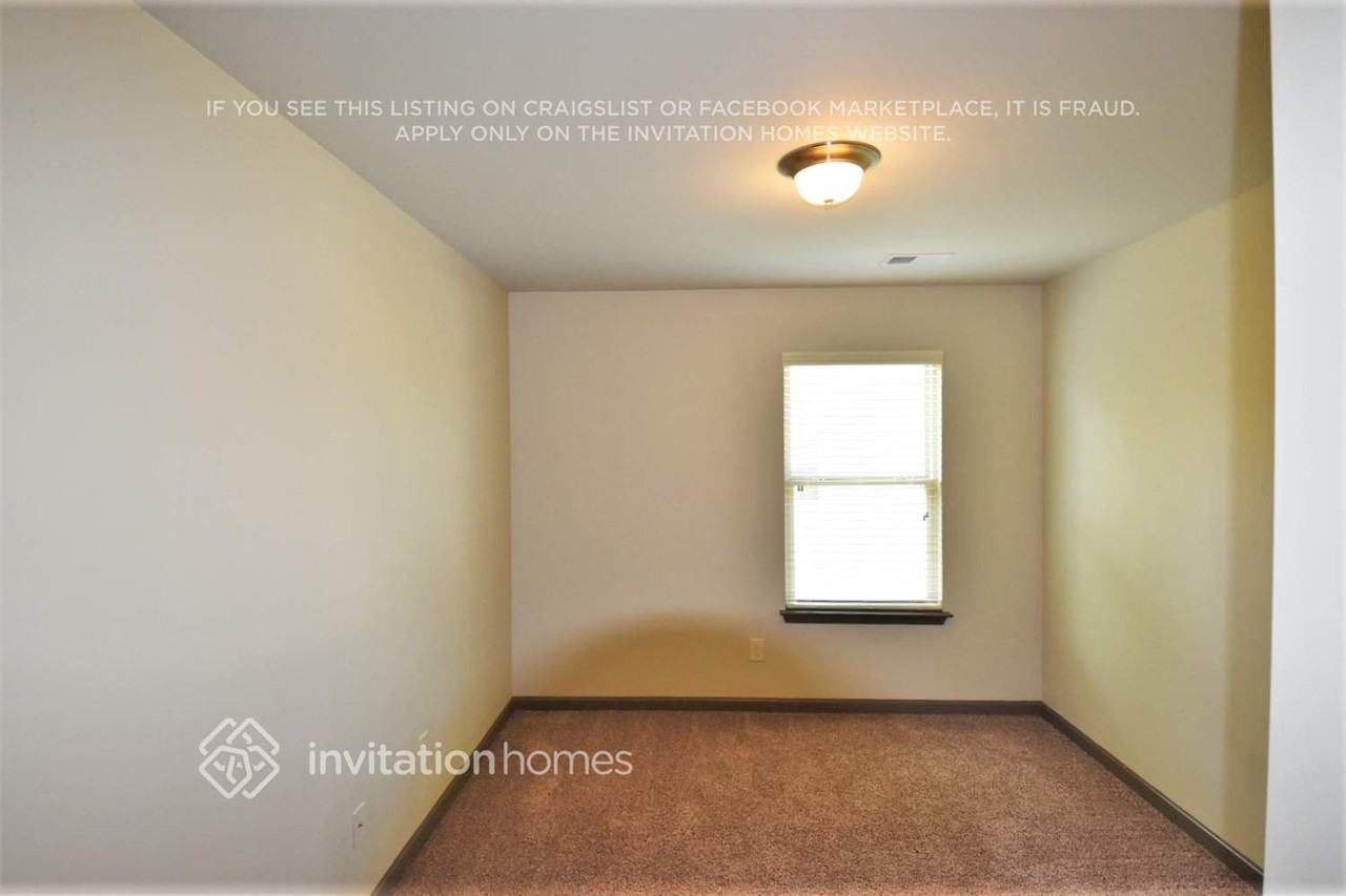 681 Sweet Ashley Way - Photo 4 of 9