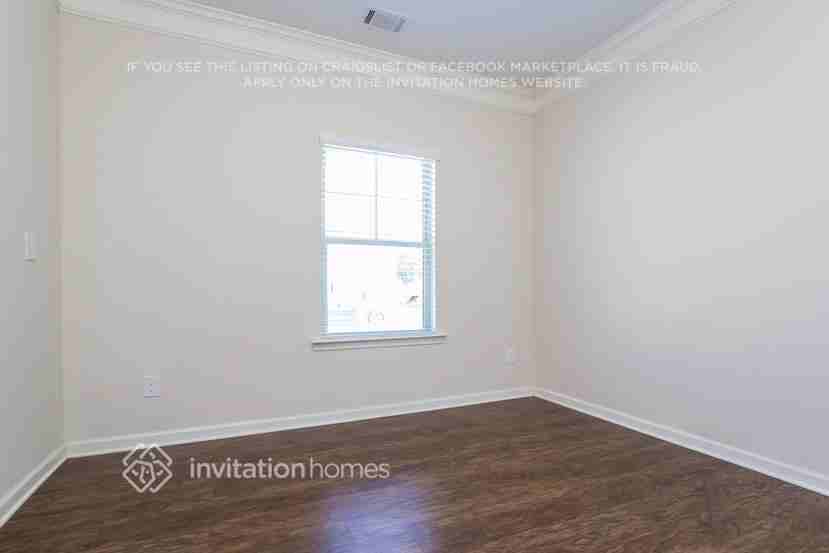 1562 Ewing Farm Dr - Photo 7 of 16