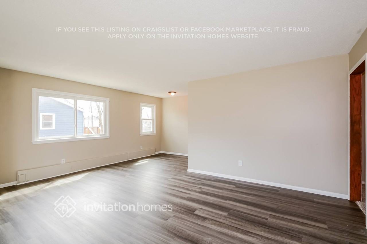 320 Garfield Ave - Photo 6 of 19