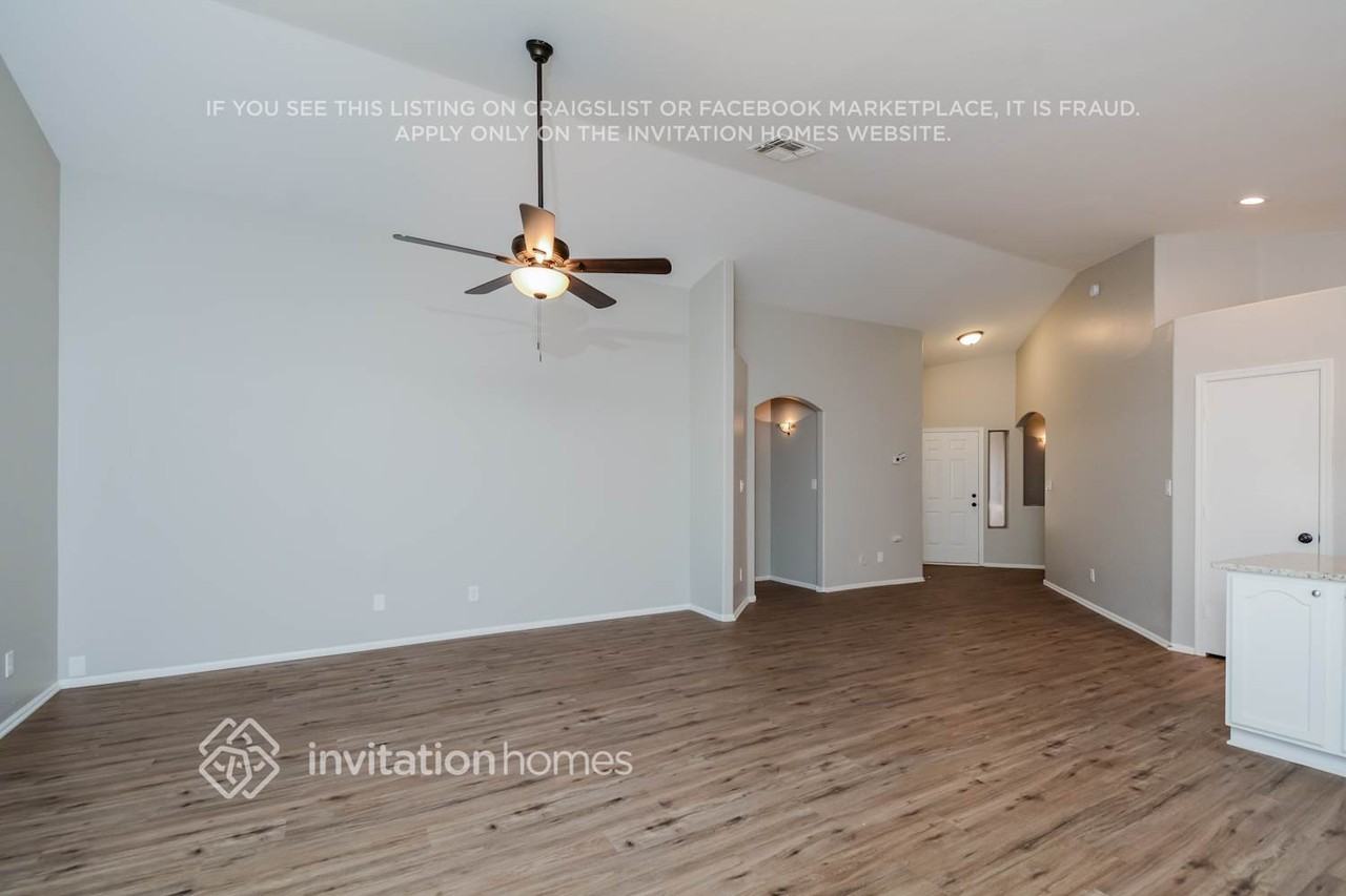 14938 N 132nd Ln - Photo 2 of 14