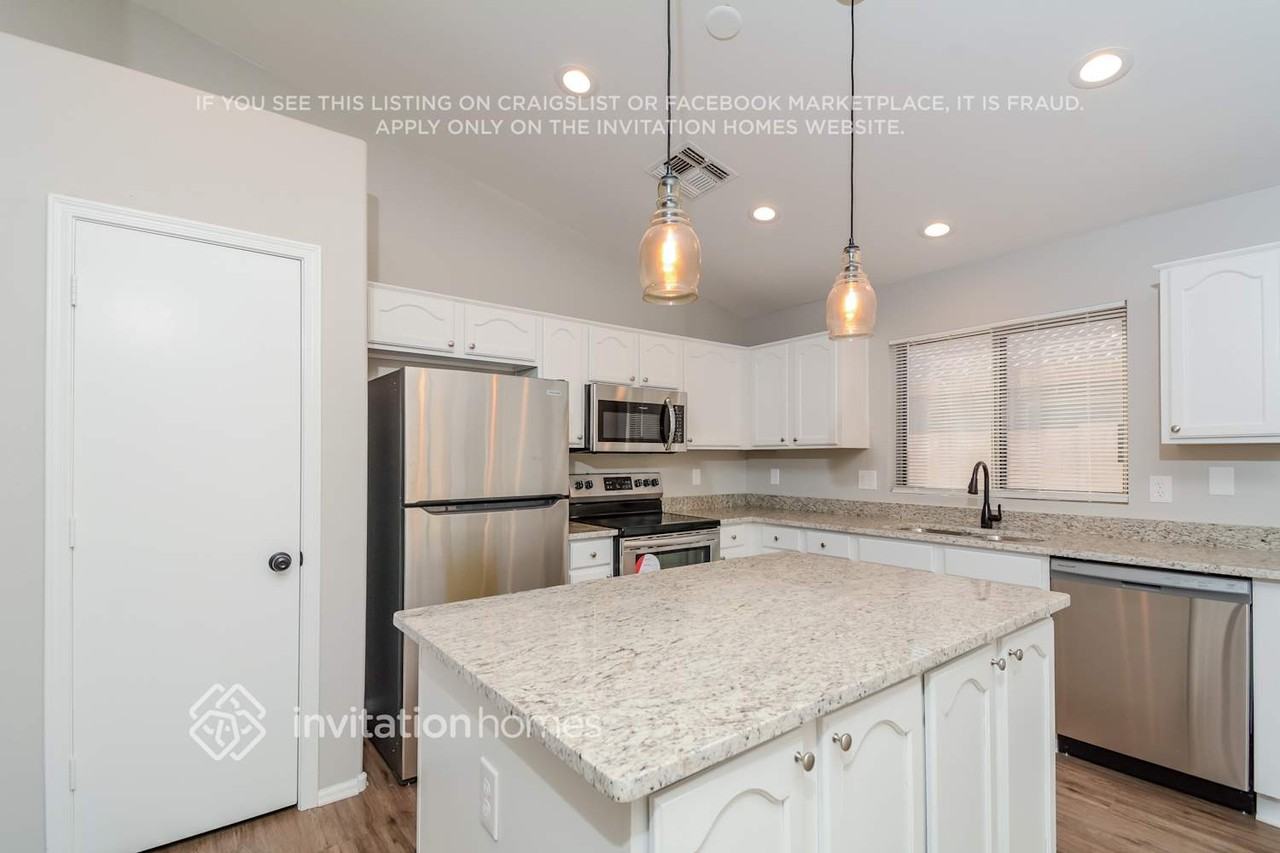 14938 N 132nd Ln - Photo 5 of 14