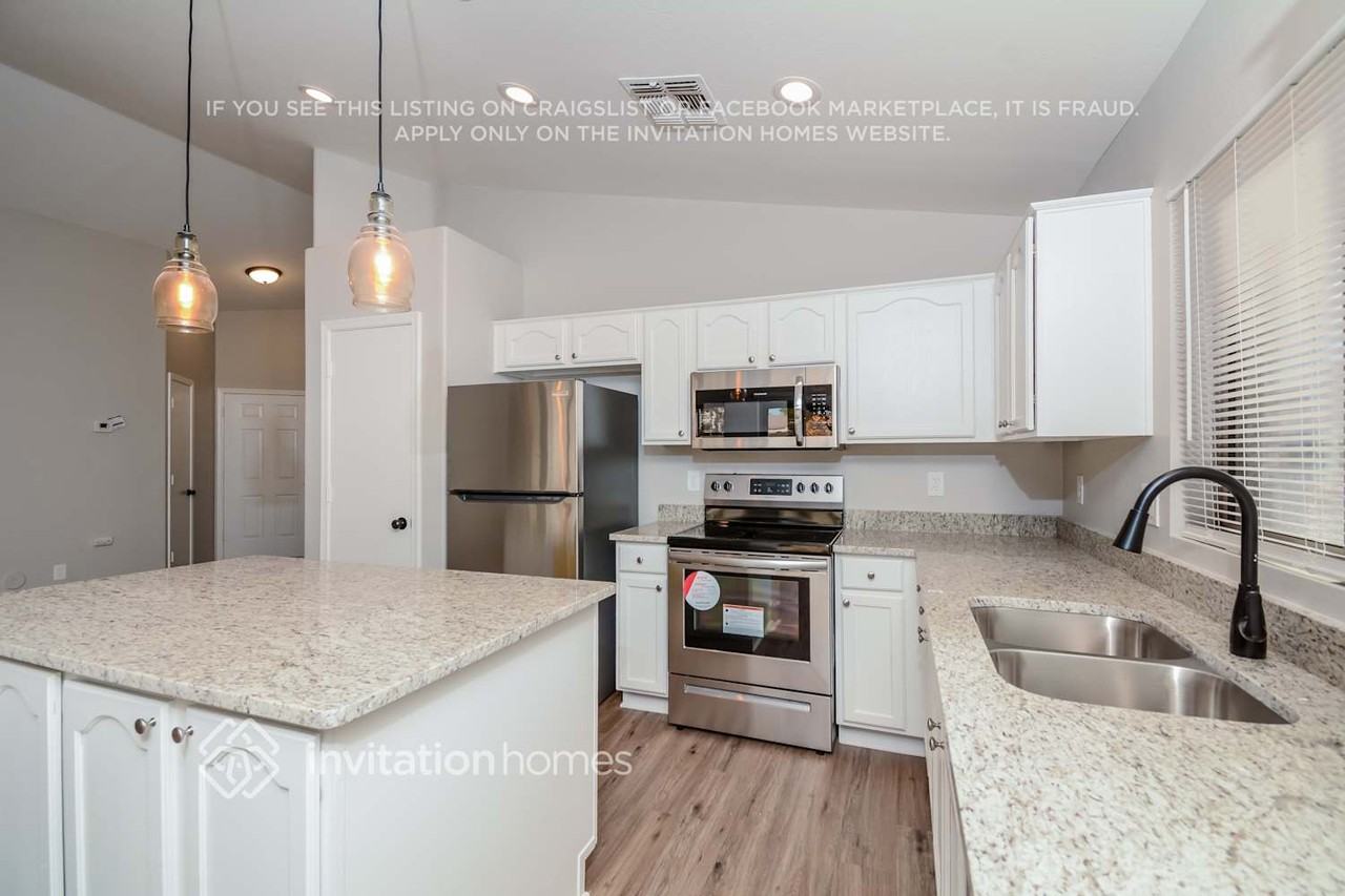 14938 N 132nd Ln - Photo 6 of 14