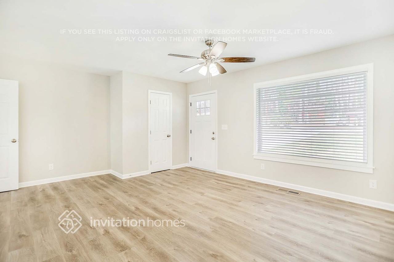 3068 Rollingwood Ln Se - Photo 4 of 26