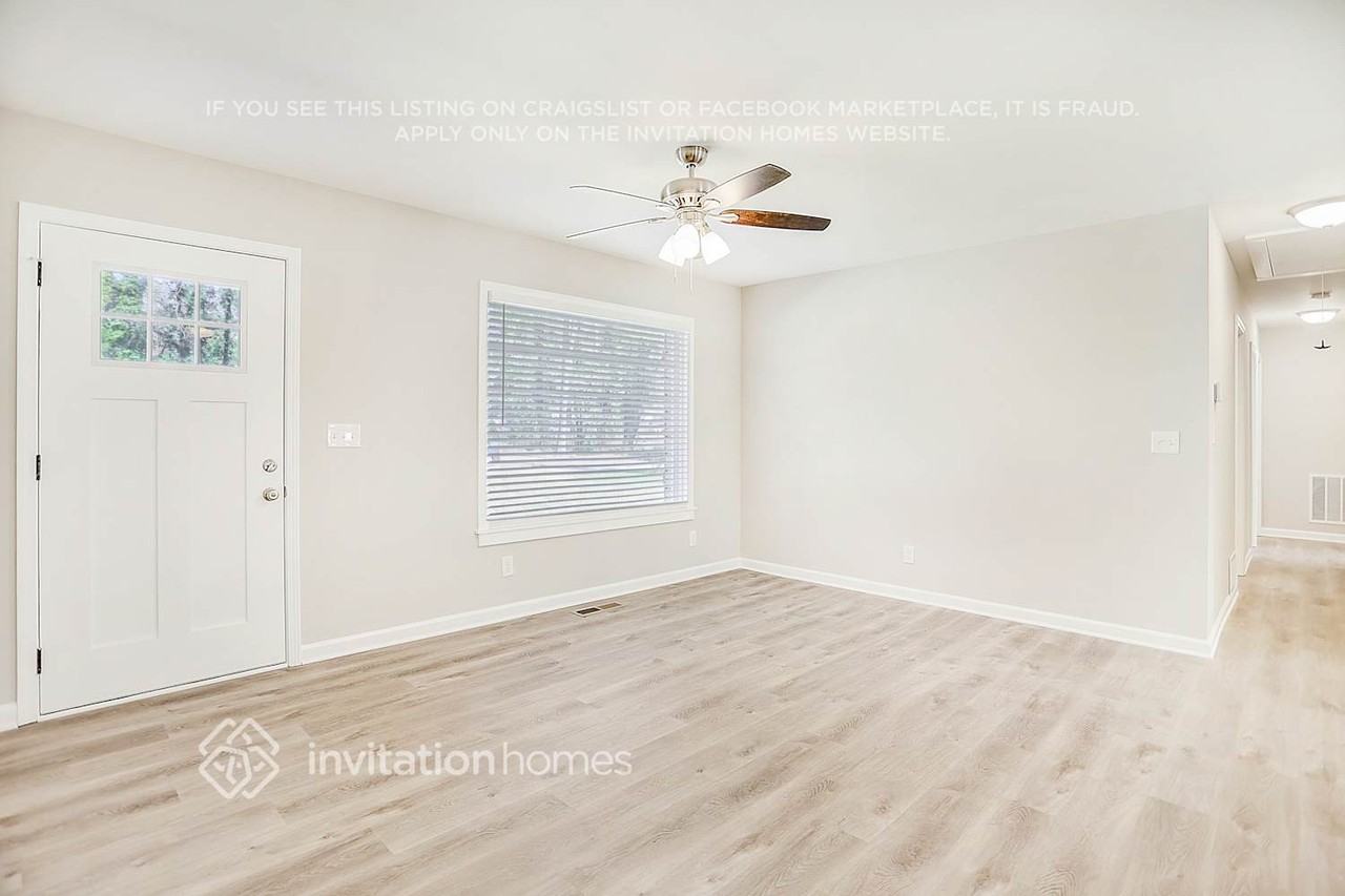 3068 Rollingwood Ln Se - Photo 5 of 26