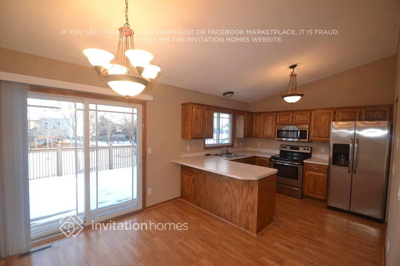 1311 Minnesota St S - Photo 4 of 9