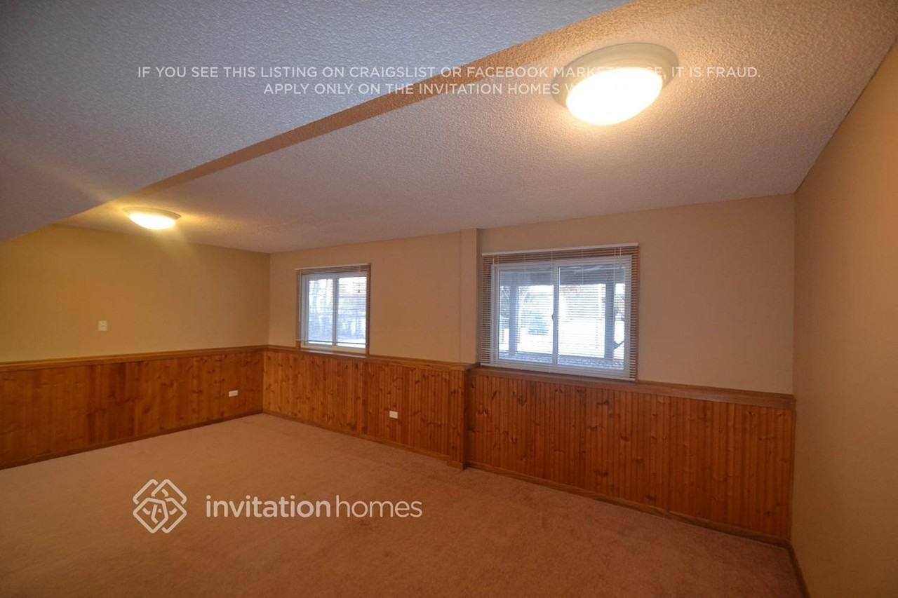 1311 Minnesota St S - Photo 5 of 9