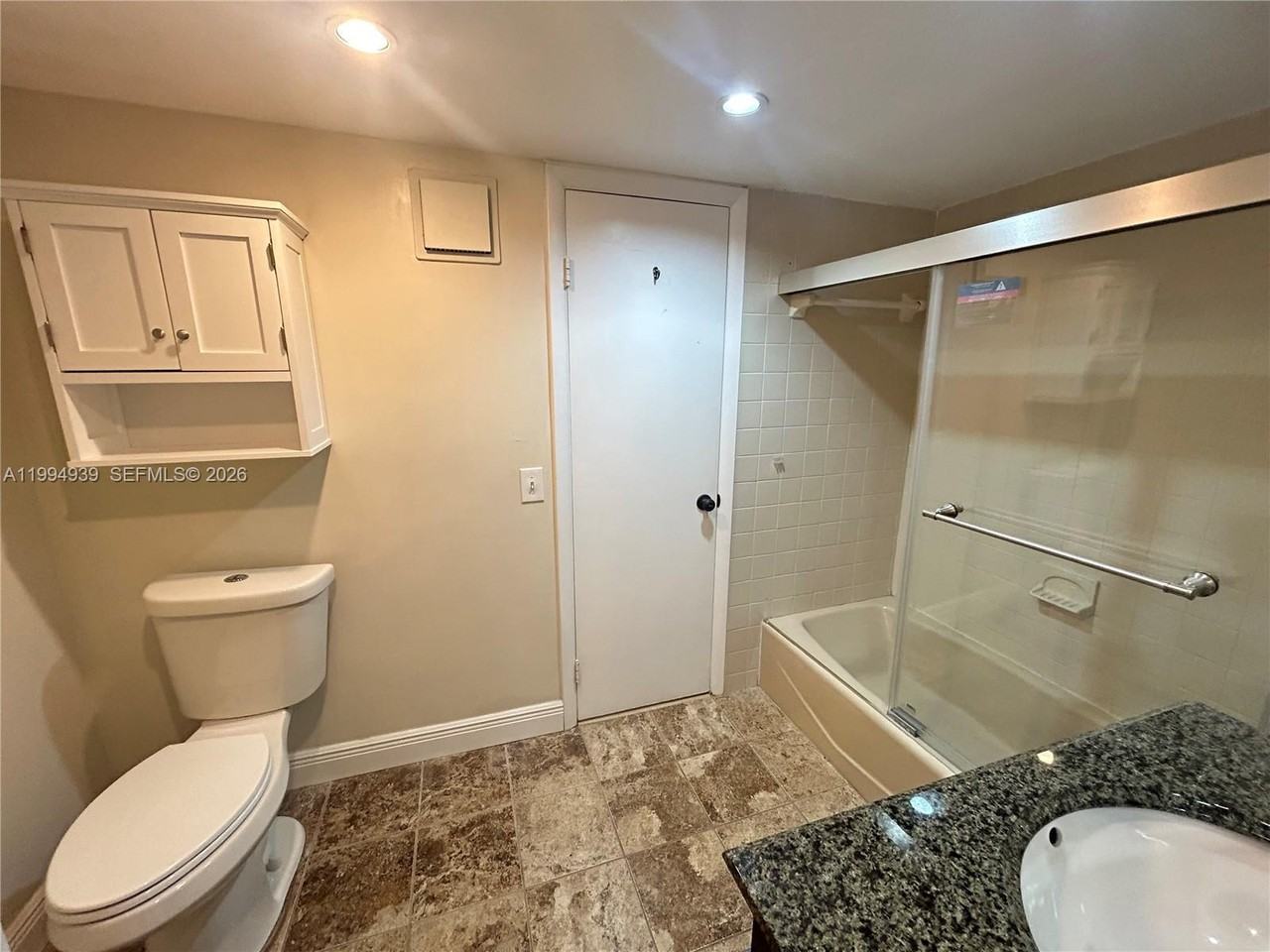 1660 Northwest 113th Way - Photo 7 of 23