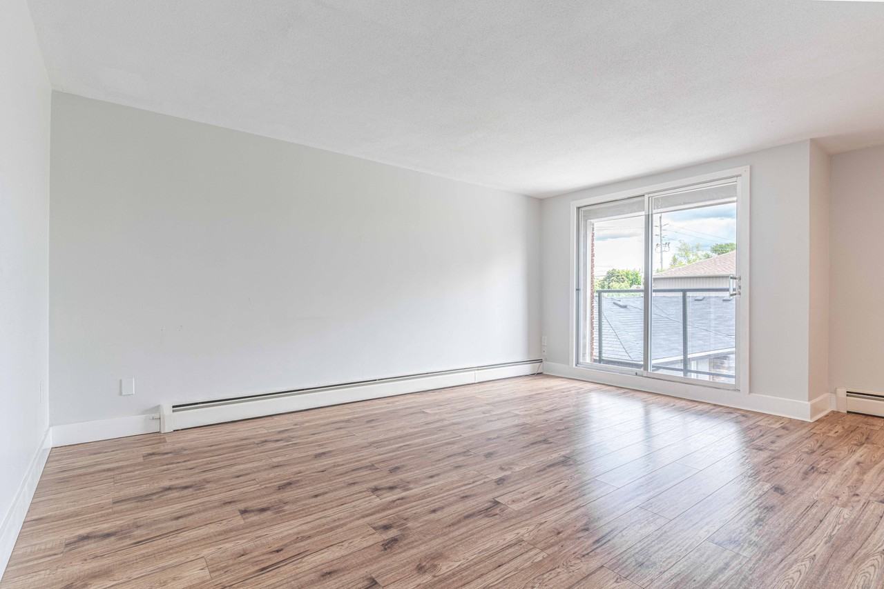 South Wortley Residences - Photo 7 of 16