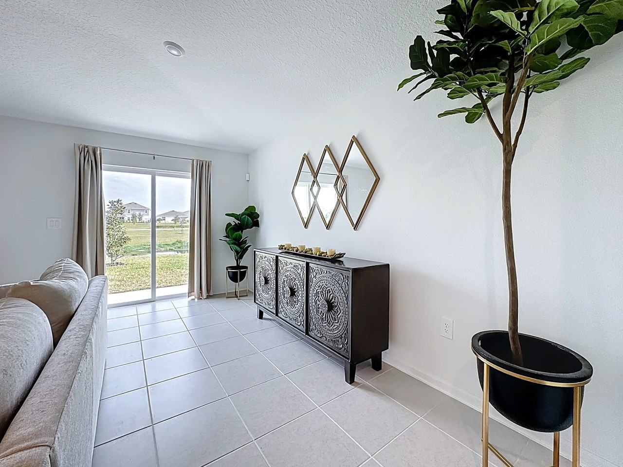 5023 Barnet Dr #1 - Photo 7 of 20